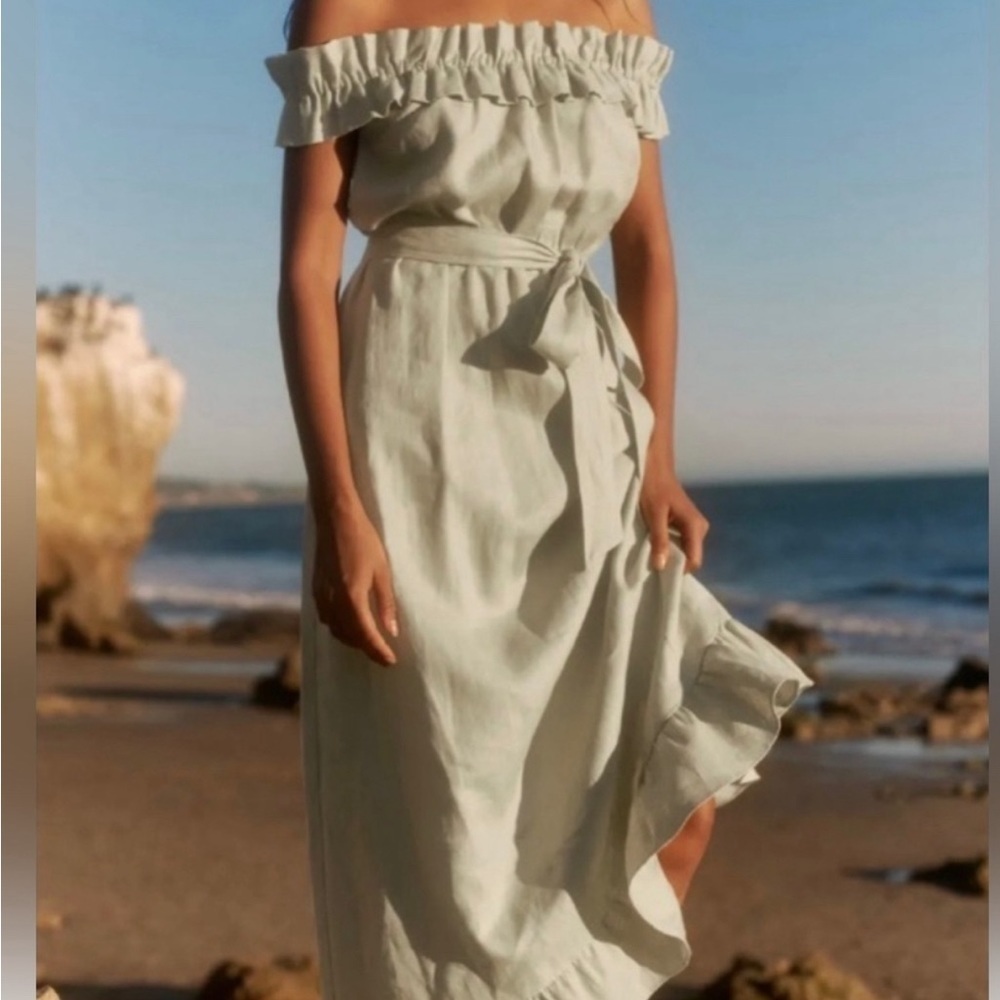 Reformation Sycamore Midi Dress
Dried Herbs XS - Picture 8 of 10